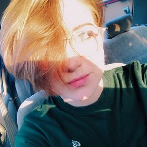 Meet your Posher, Abigail